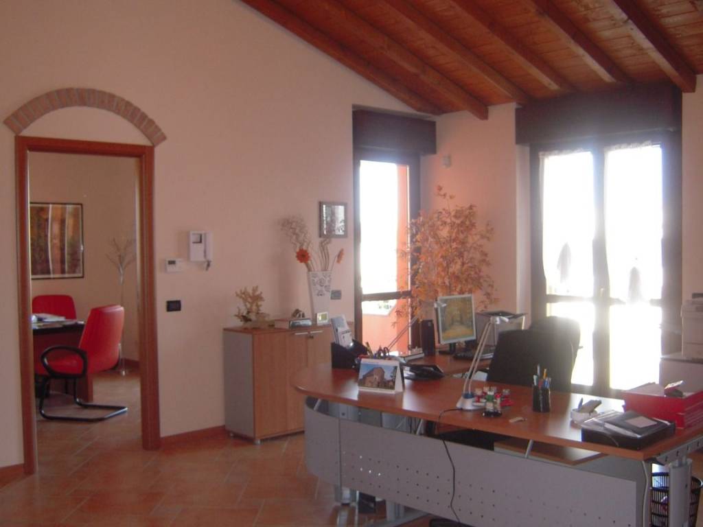 Appartamento a Bernareggio in Via Romagna - Foto 2