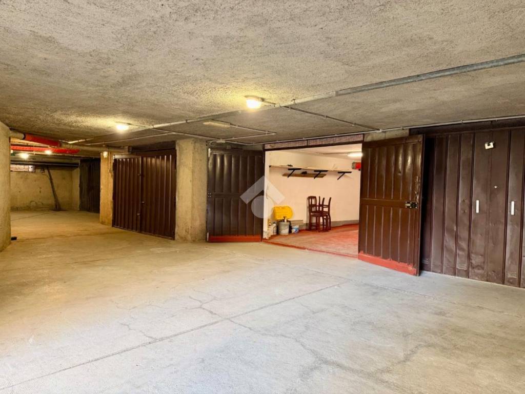 Box / garage a Albenga in VIA DELLA COSTITUZIONE, 1 - Foto 3