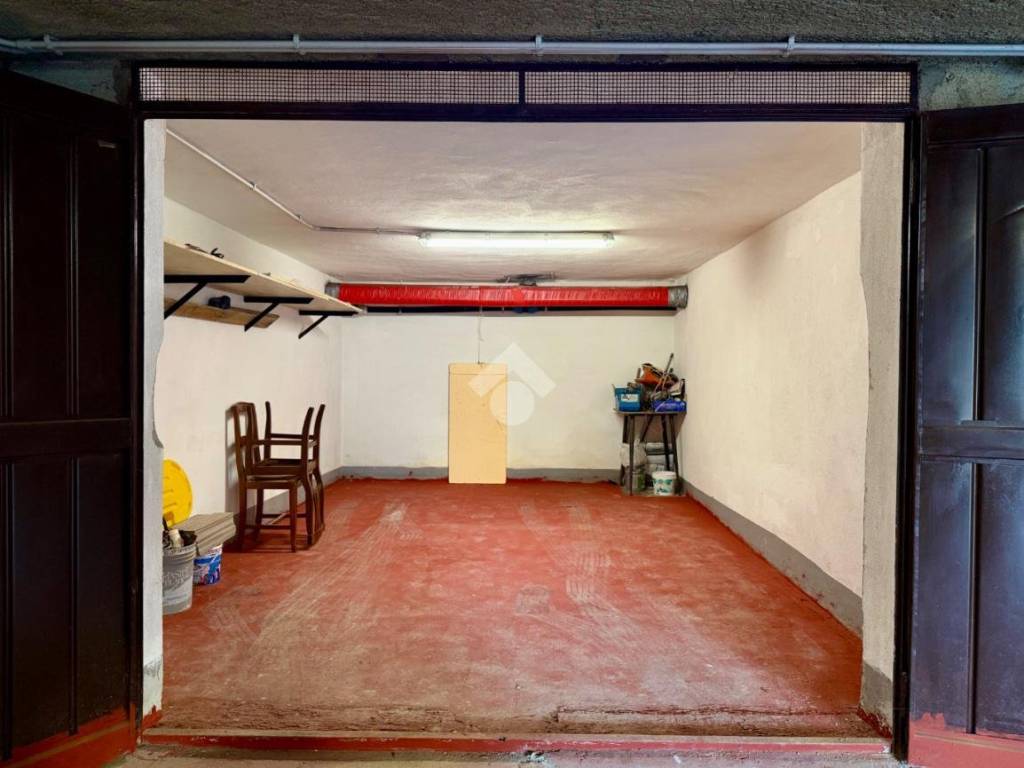 Box / garage a Albenga in VIA DELLA COSTITUZIONE, 1 - Foto 4