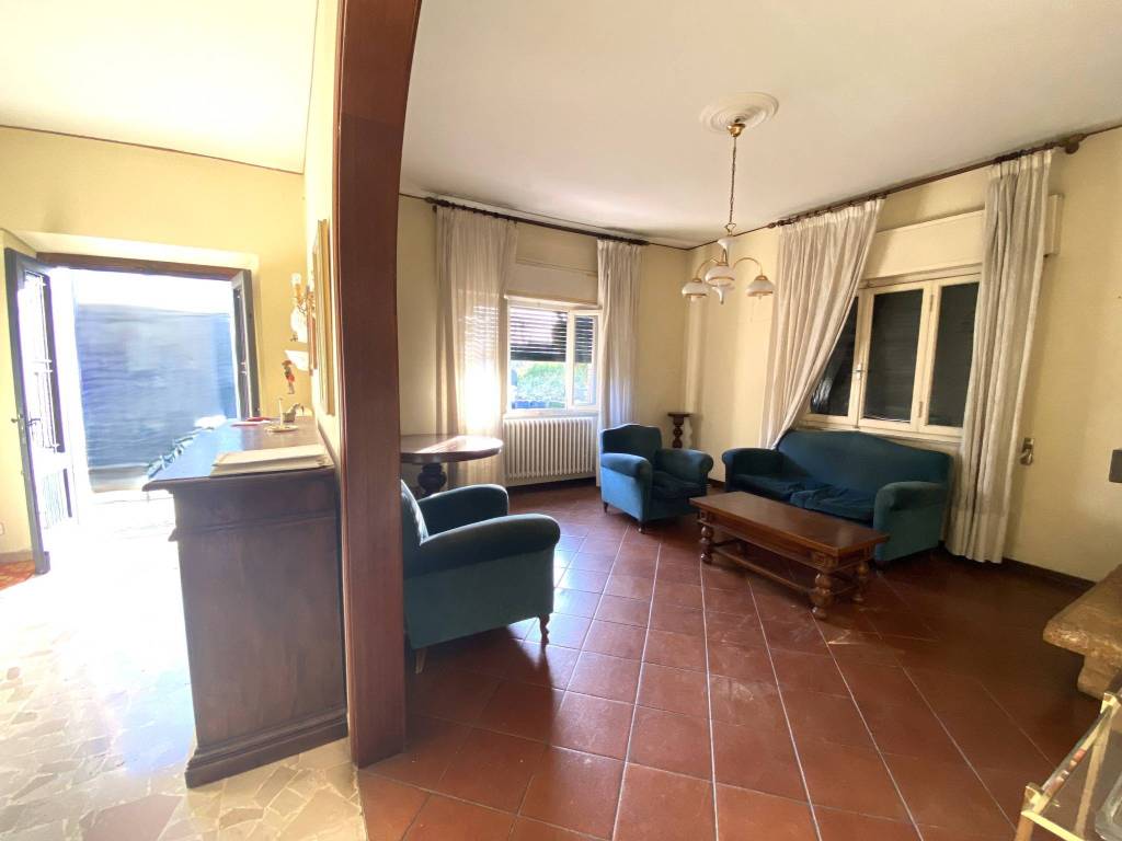 Villa a Buggiano in Via Ugo Foscolo - Foto 4