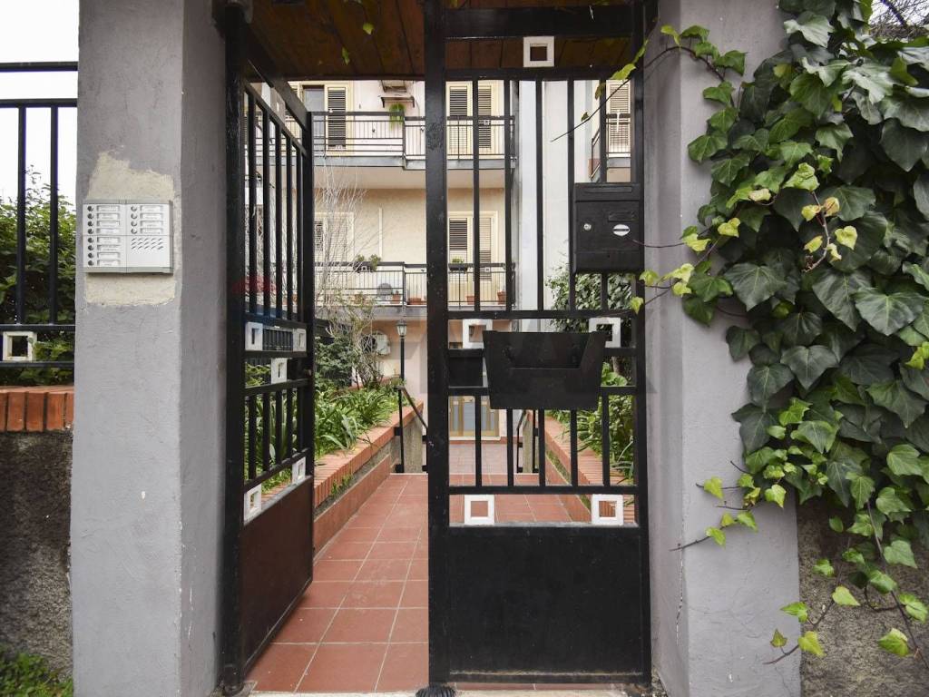 Appartamento a Mascalucia in VIA SOTTOTENENTE CANTONE, 10 - Foto 2