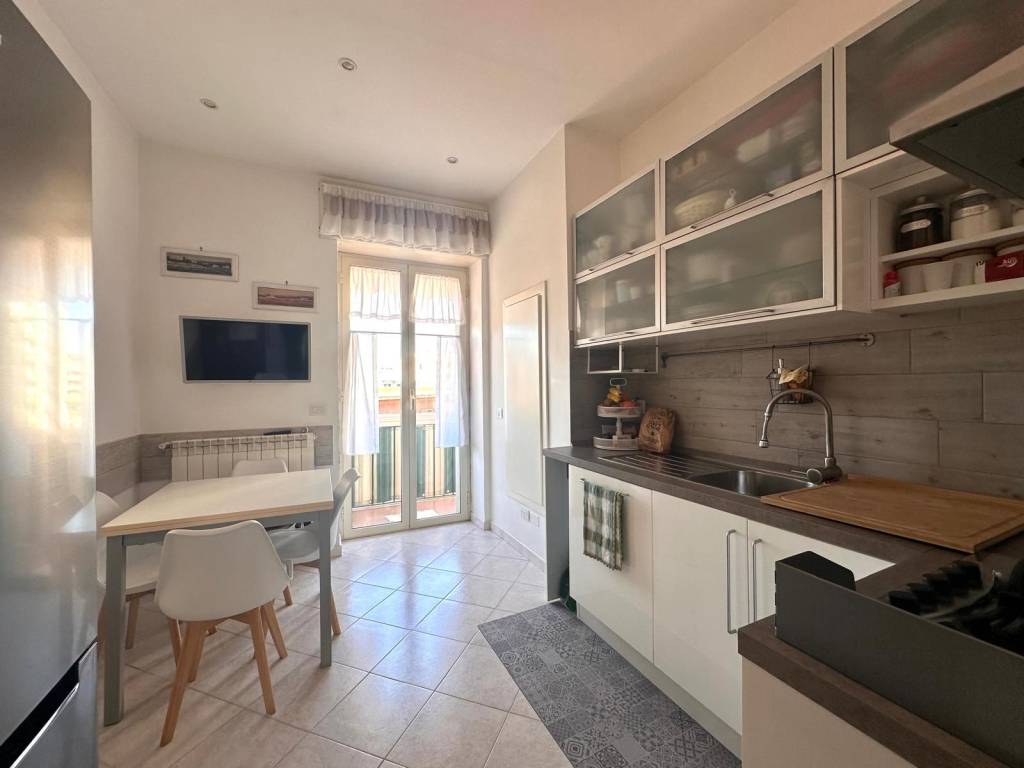 Appartamento a Torre del greco in Via Alghero, 1 - Foto 4