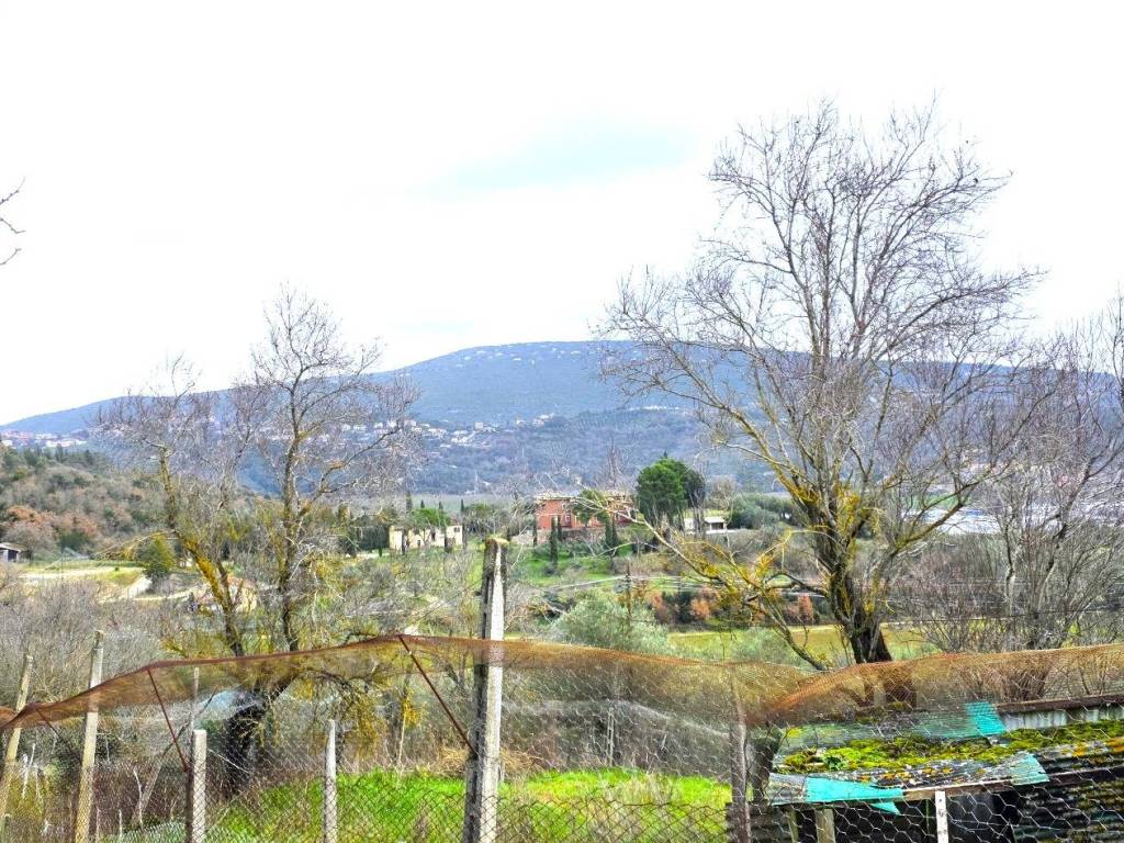 Rustico / casale a Perugia in TAVERNE DI CORCIANO - Foto 4