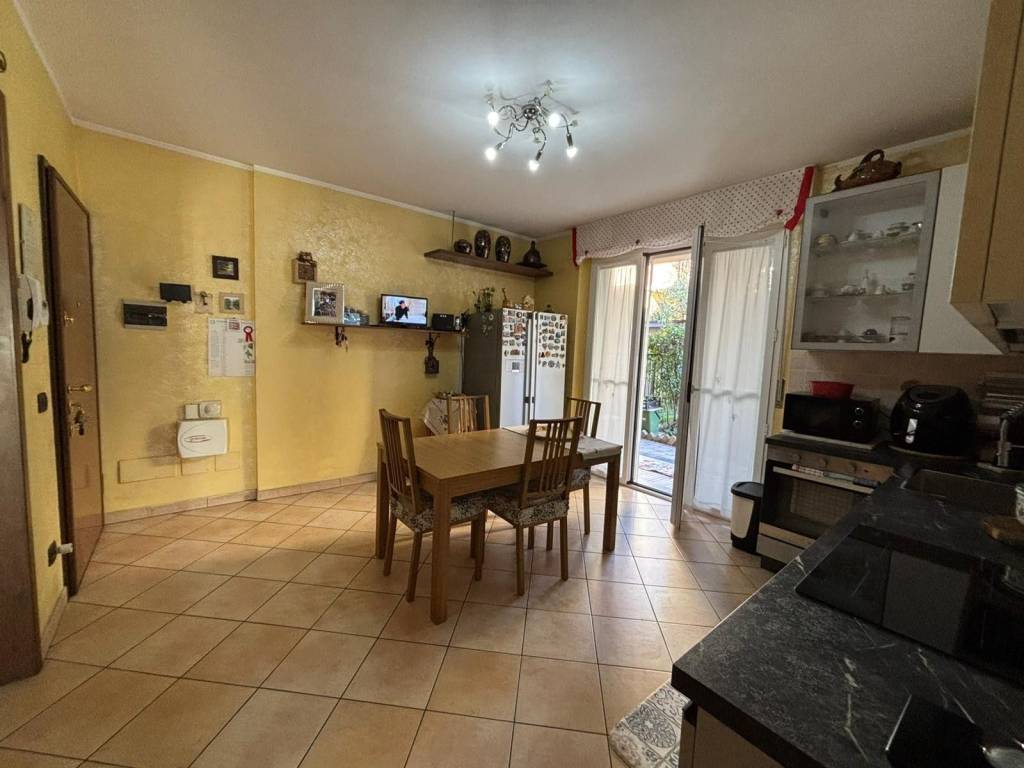 Appartamento a Casorate primo in Via Leonardo da Vinci - Foto 5