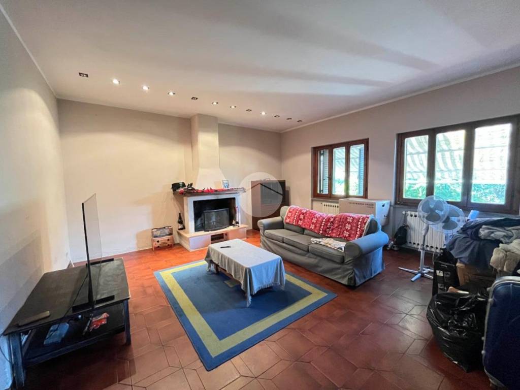 Villa a Massarosa in Via Vittoria Manzoni - Foto 2