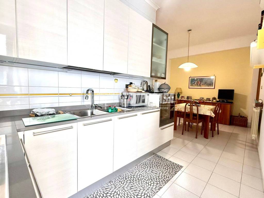 Appartamento a Portici in Viale II Melina - Foto 4