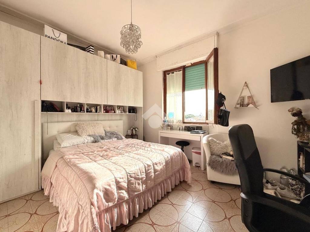 Appartamento a Prato in Via Salvo D'Acquisto - Foto 3