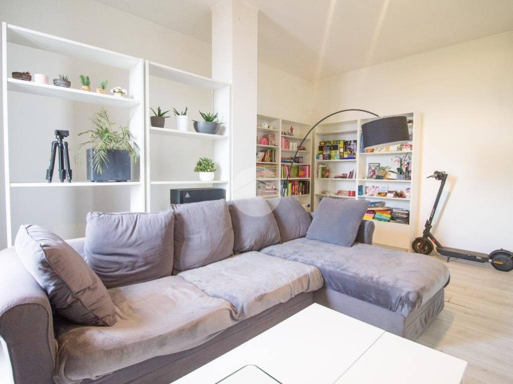 Appartamento a Garbagnate milanese in Via Valera, 115 - Foto 5