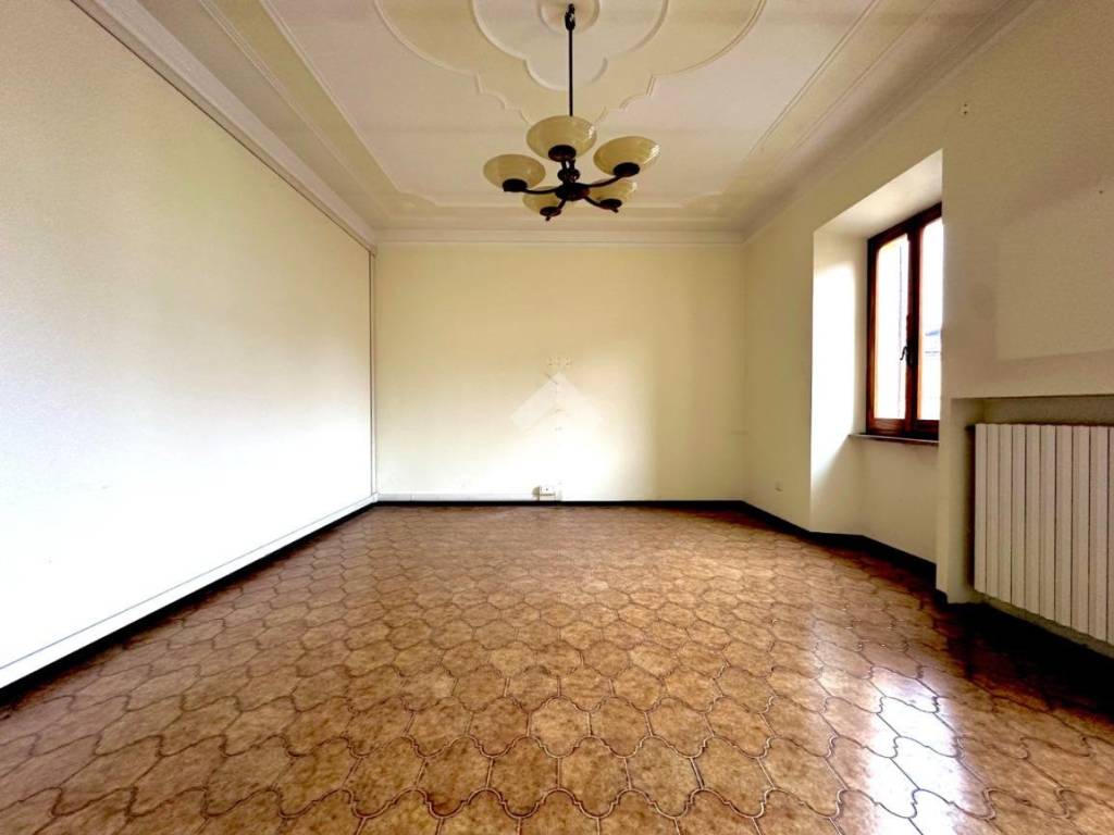 Appartamento a Tortona in Via Giuseppe Verdi, 4 - Foto 2