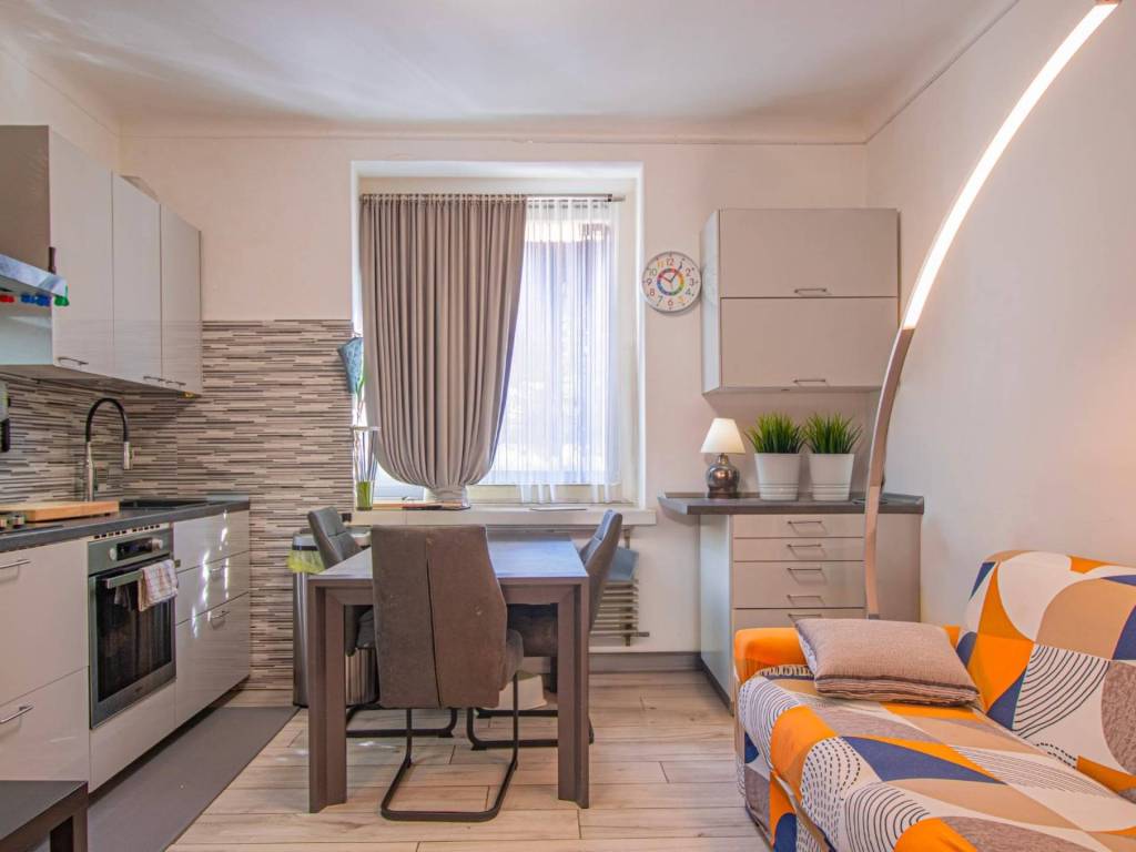 Appartamento a Trieste in Via Lorenzo Lorenzetti - Foto 2