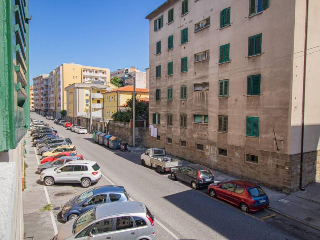 Appartamento a Trieste in Via Lorenzo Lorenzetti - Foto 4