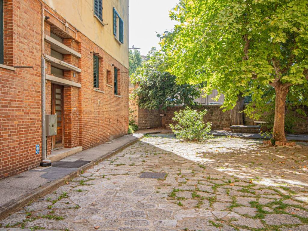 Appartamento a Trieste in Via Lorenzo Lorenzetti - Foto 5