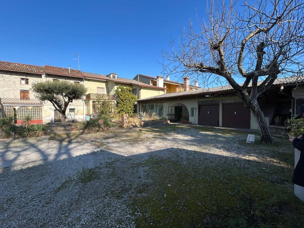 Villetta a schiera a Pozzuolo del friuli in Via Divisione Julia - Foto 2