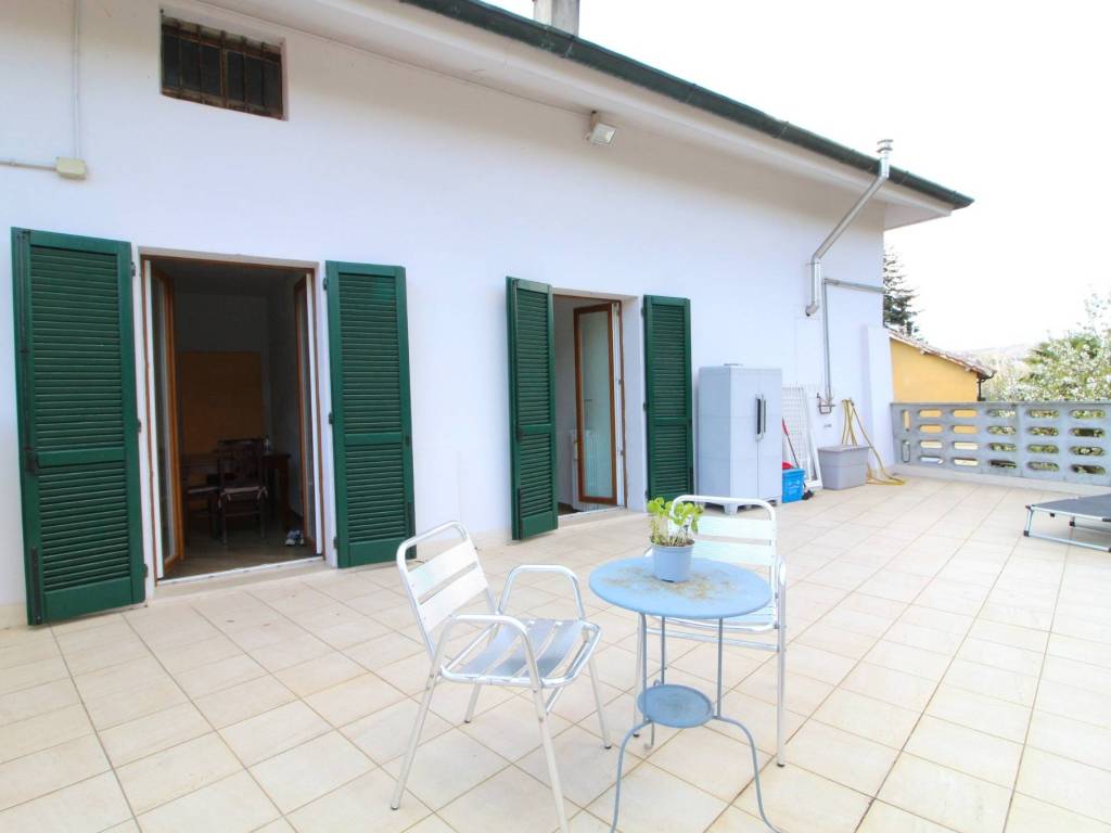 Appartamento a Cantù in Via Vittorio Veneto - Foto 3