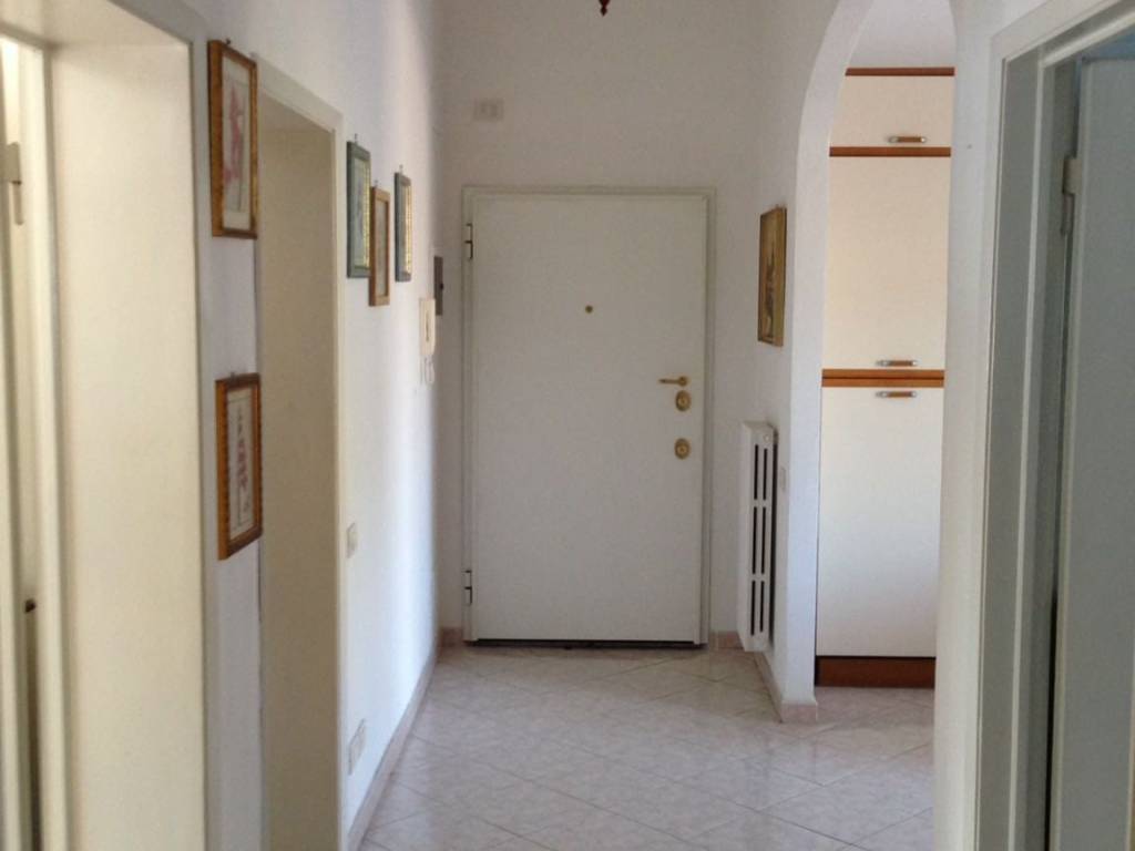 Appartamento a Follonica in Via Vincenzo Bellini - Foto 2