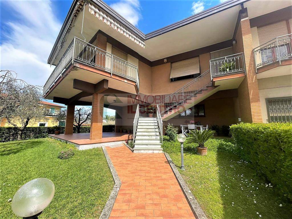 Villa a Sarzana - Foto 2