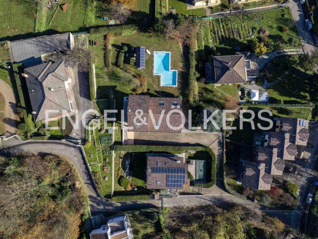 Villa a Varese in Via Monte Generoso - Foto 2