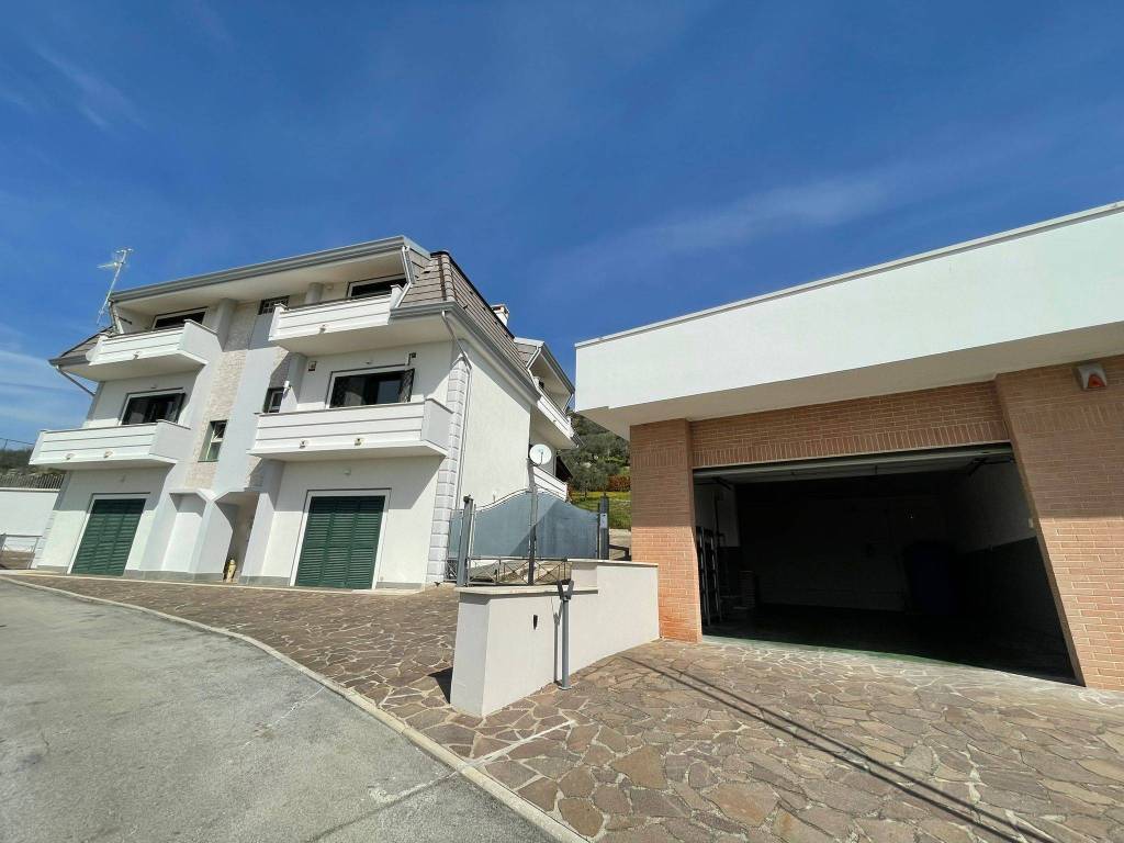 Villa a Boville ernica in Via Casa del Vicario, 1 - Foto 4