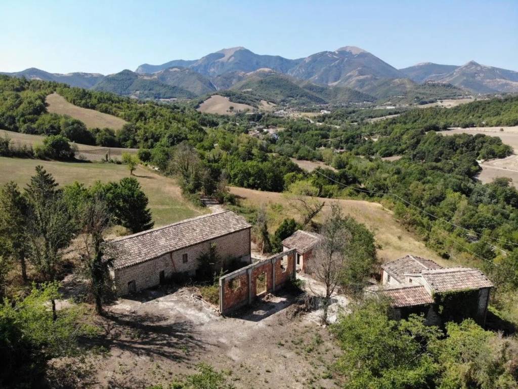 Rustico / casale a Pergola in Frazione Montaiate - Foto 5