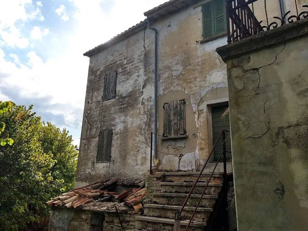 Villa a Pergola in Via Fenigli S.N.C. - Foto 3