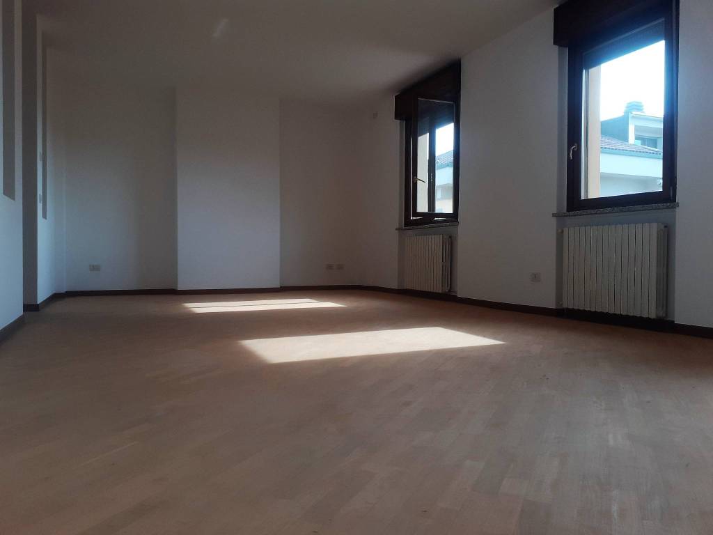 Attico / mansarda a Crema in Via Cremona - Foto 2