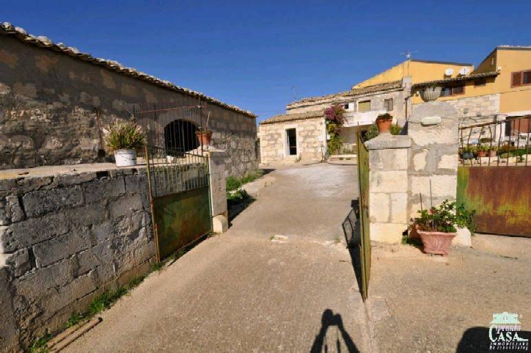 Casa indipendente a Ragusa in Contrada Donnafugata - Foto 3