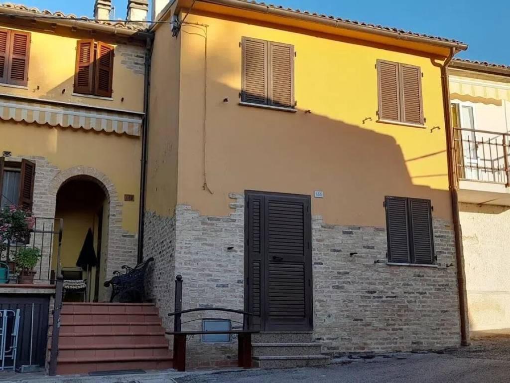 Villa a Pergola in Frazione Percozzone, 142 - Foto 2