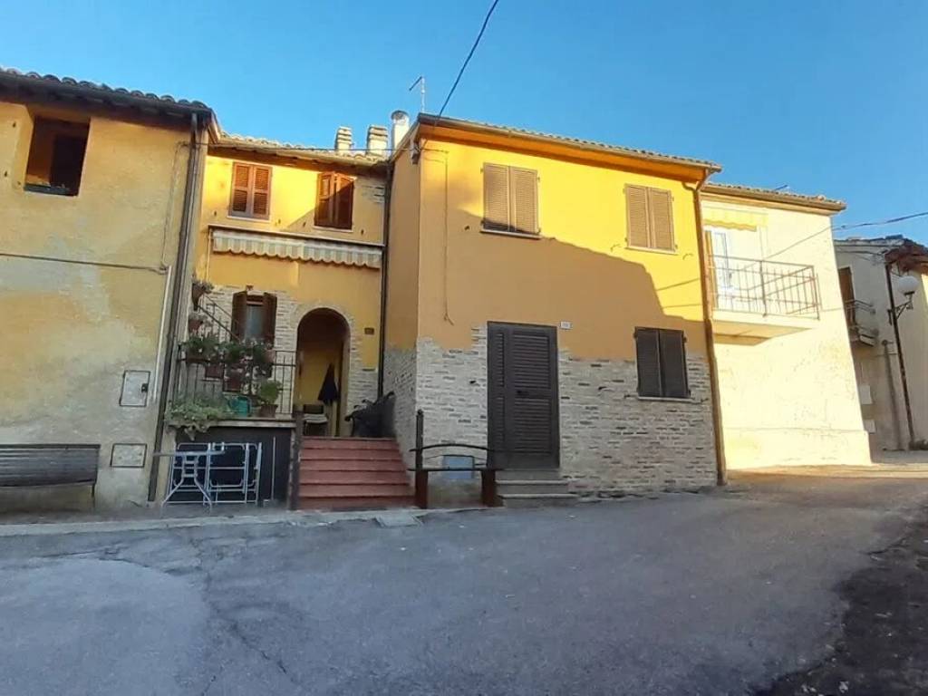 Villa a Pergola in Frazione Percozzone, 142 - Foto 3