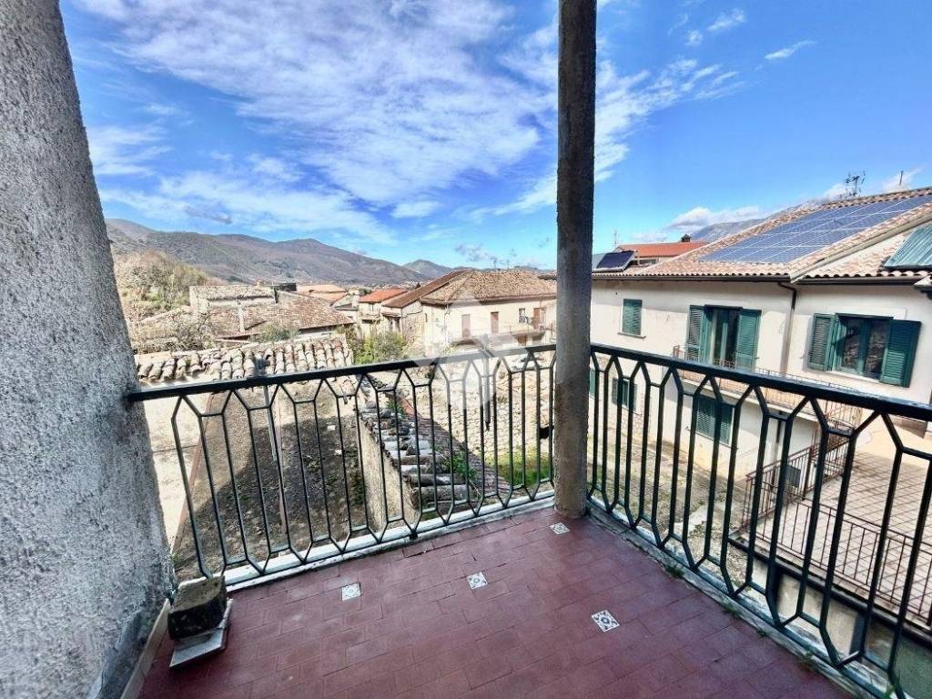 Casa indipendente a Cervinara in Via Ioffredo - Foto 5
