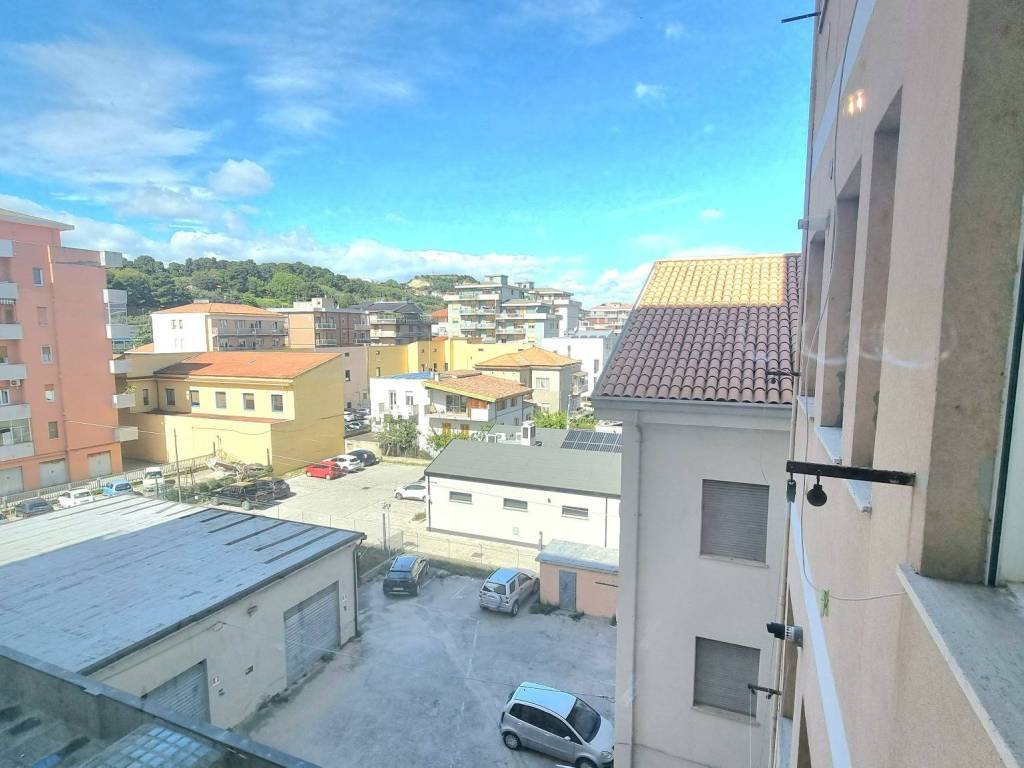 Appartamento a Pescara in Viale Giovanni Bovio - Foto 5