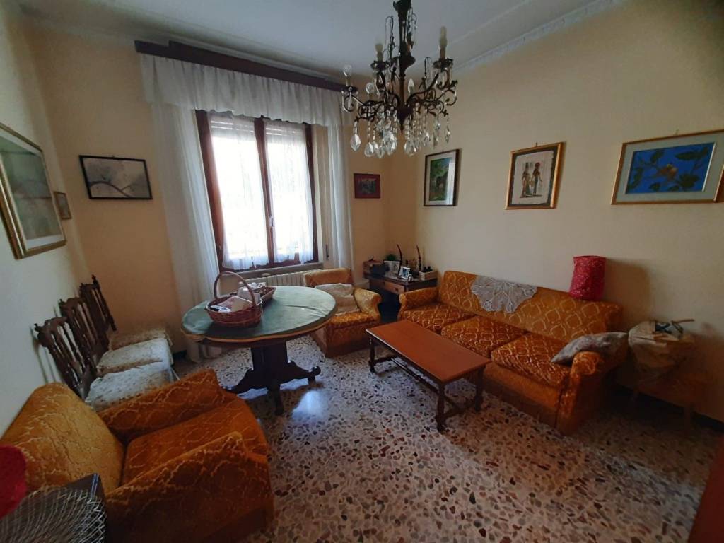 Appartamento a Ovada in Lung'Orba Giuseppe Mazzini - Foto 4