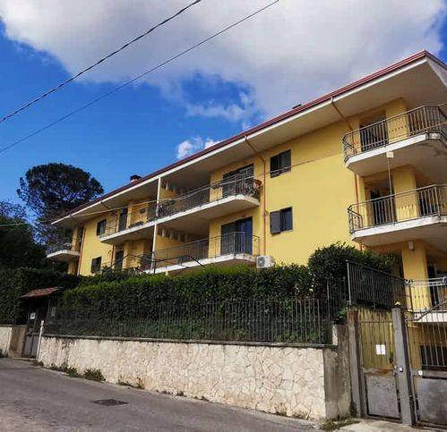Appartamento a Summonte in Via Starze I 2 - Foto 2