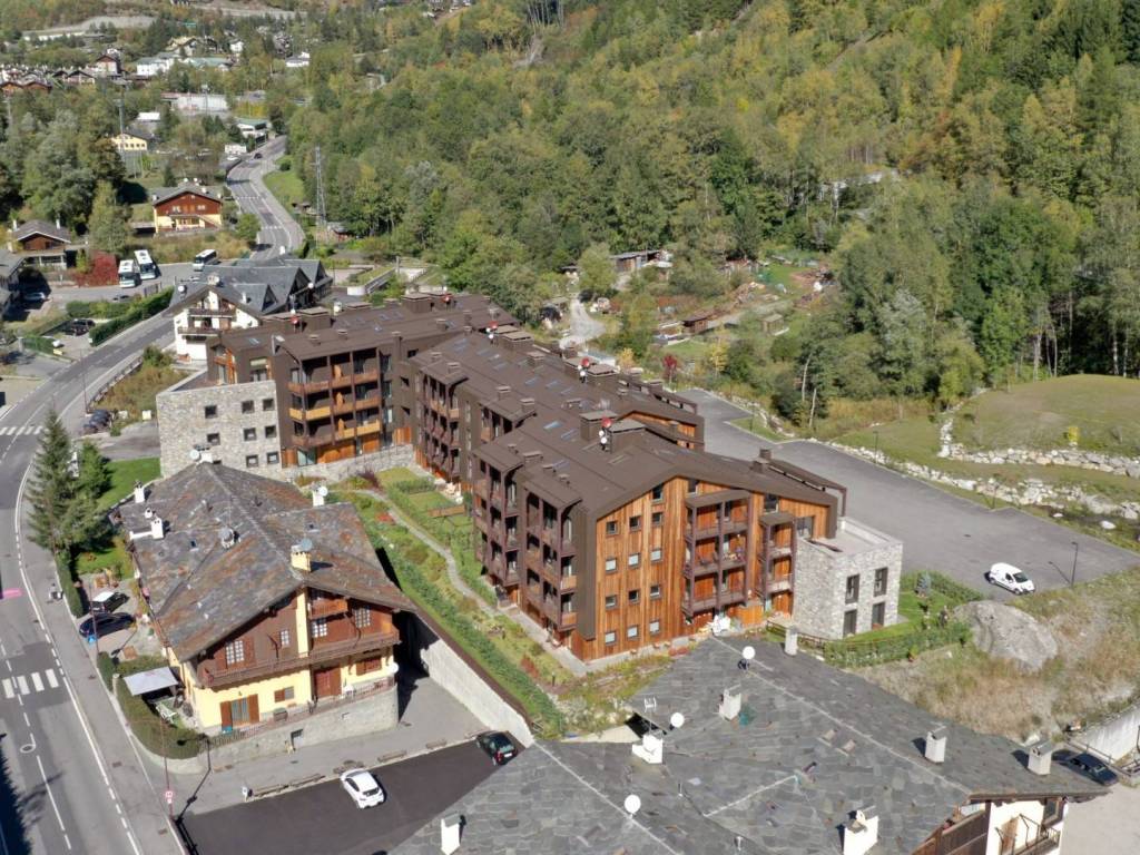 Appartamento a Courmayeur in Strada Larzey, 27 - Foto 2