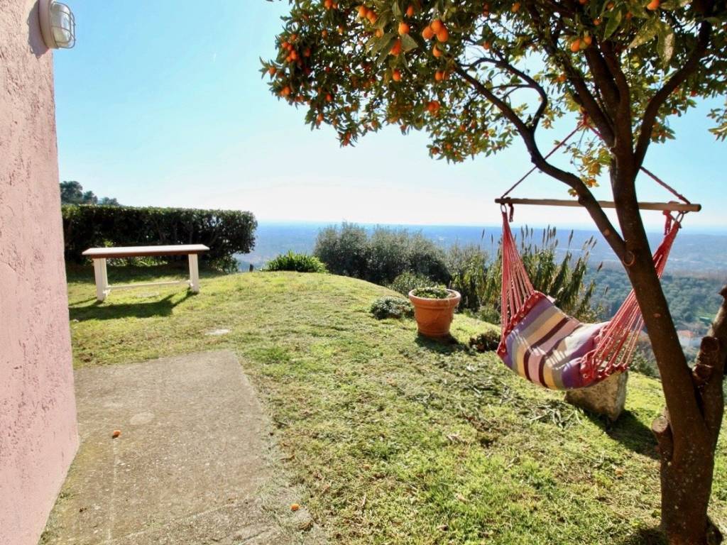 Villa a Seravezza in Via della Resistenza - Foto 4