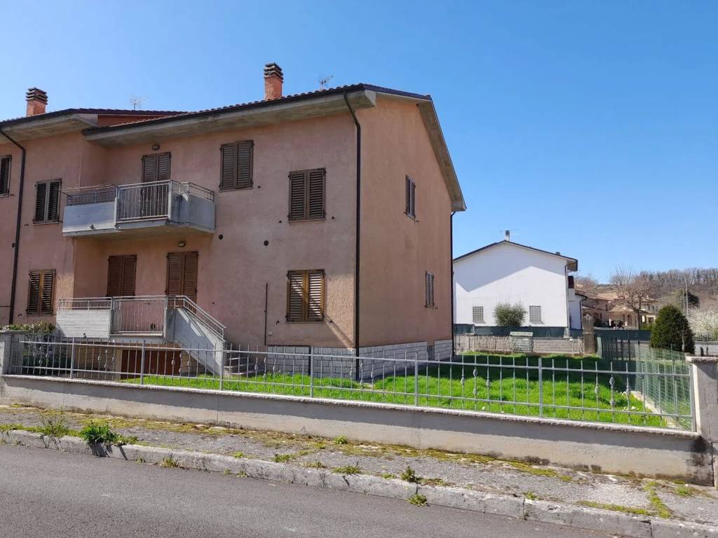 Villa a Pergola in Via Cavalieri Di Vittorio Veneto, 5 - Foto 4
