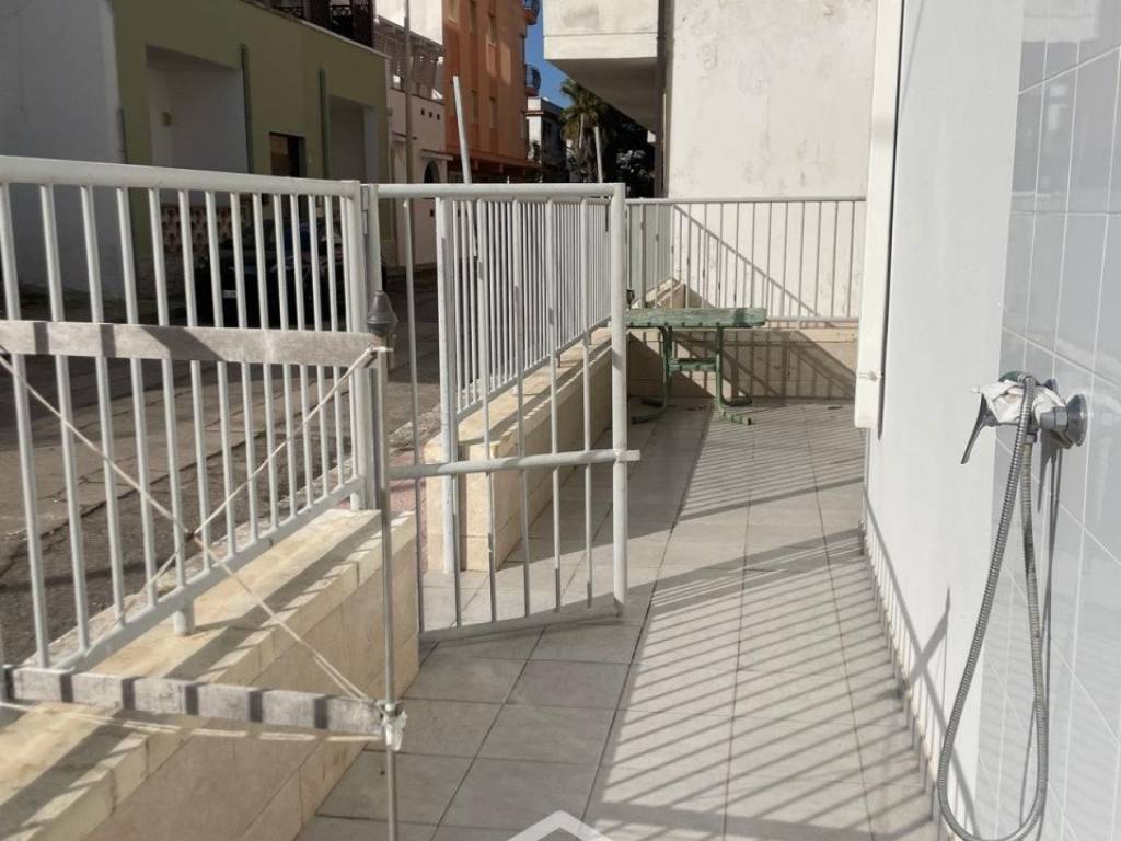 Appartamento a Melendugno in Via del Fante snc - Foto 4