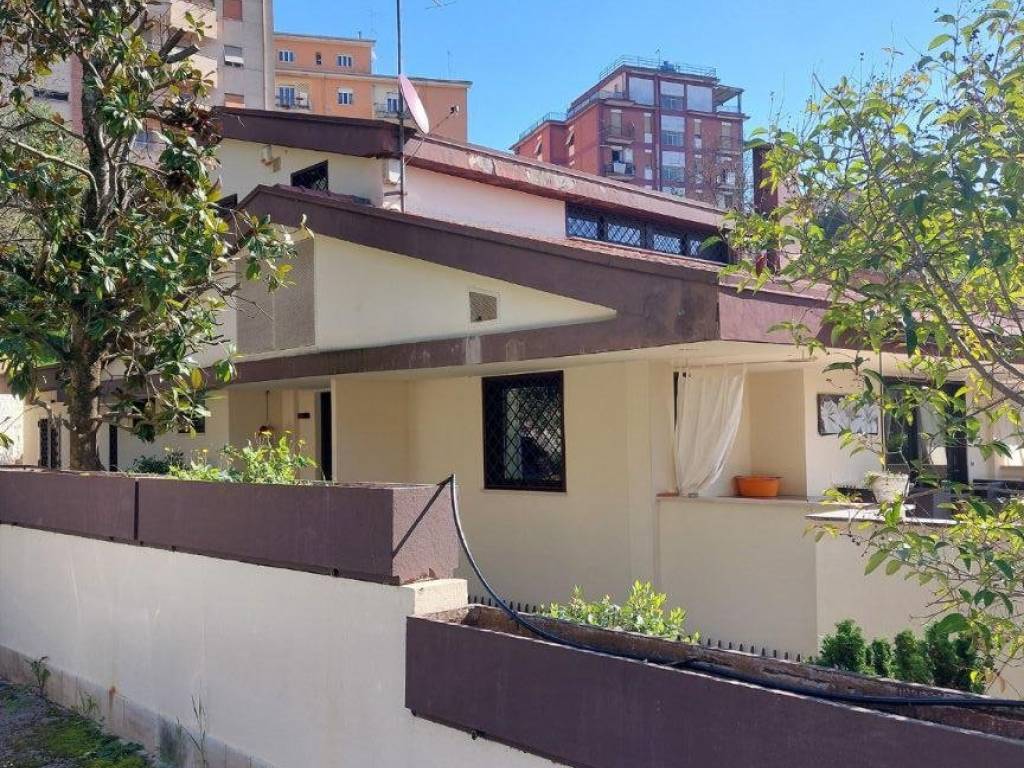 Villa a Frosinone in Via Francesco Petrarca - Foto 2