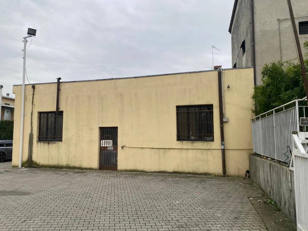 Immobile a Calco in Via Nazionale, 65 - Foto 2