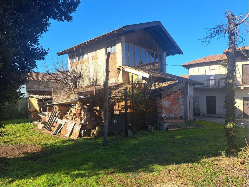 Rustico / casale a Castelletto sopra ticino in Via Oldrini - Foto 2