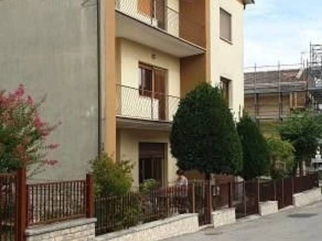 Appartamento a Pergola in Via Giosuè Carducci, 22 - Foto 2
