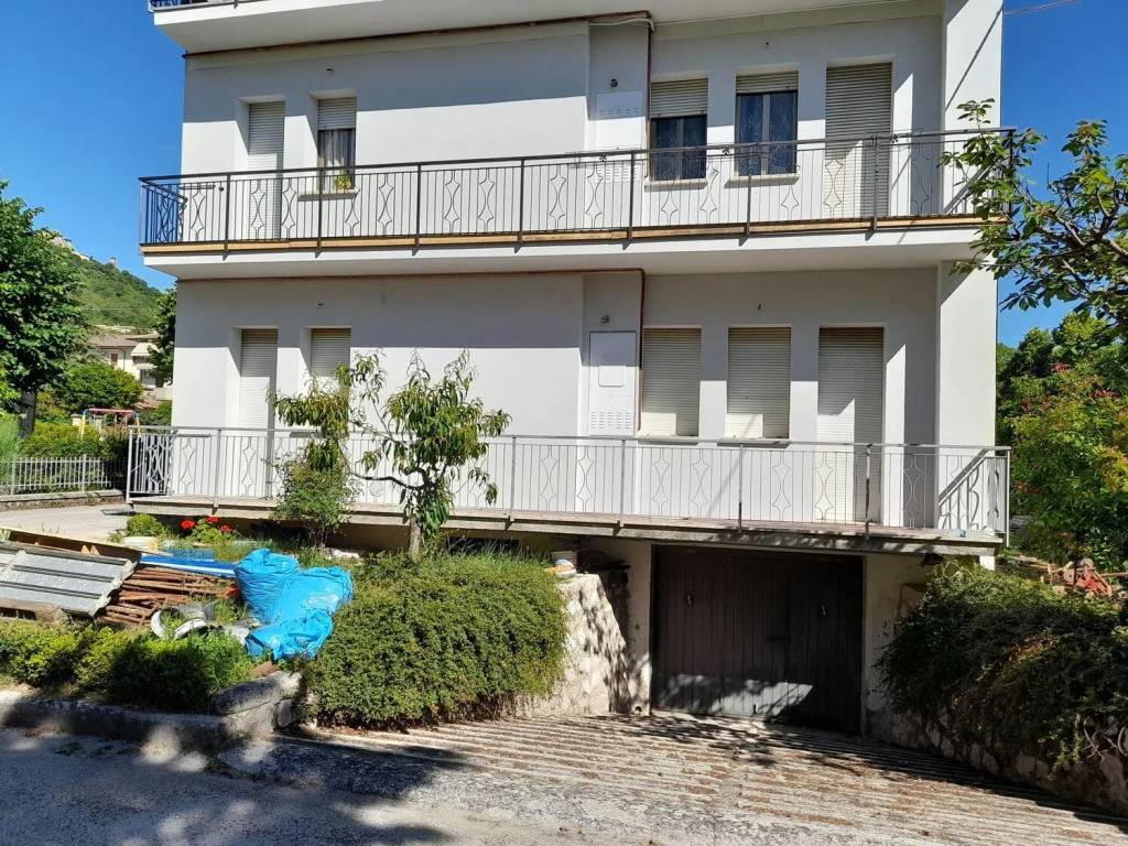 Appartamento a Frontone in Via Pian Dell'Aiuola, 9 - Foto 4