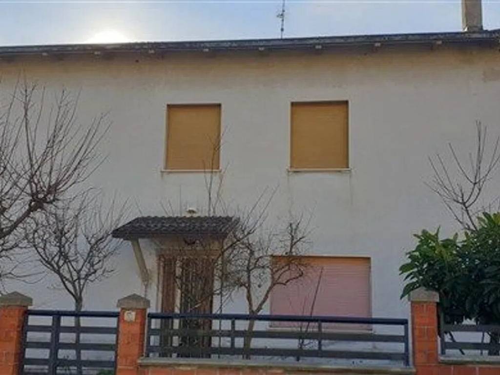 Appartamento a Pergola in Via E. Medi, 15 - Foto 4