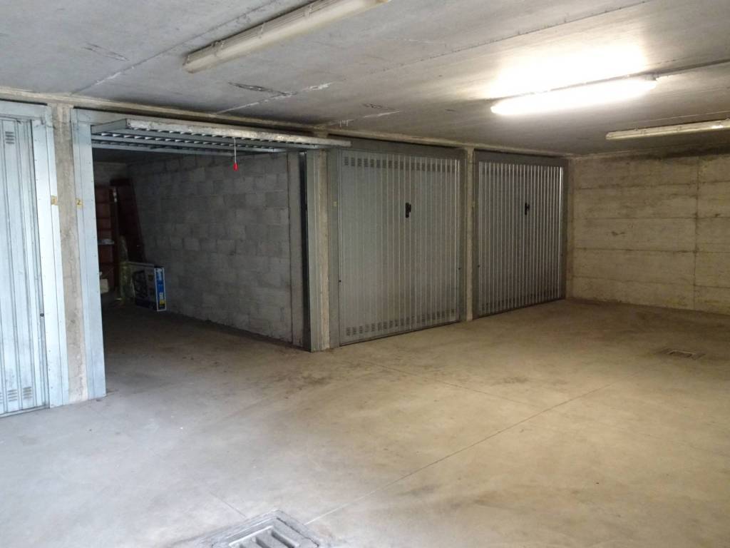 Box / garage a Rho in Via Francesco Baracca, 41 - Foto 4