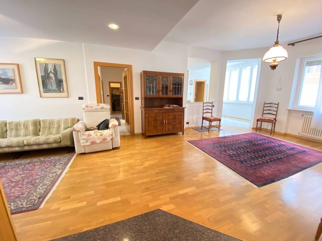 Appartamento a Bolzano in VIA CADORNA, 12 - Foto 4