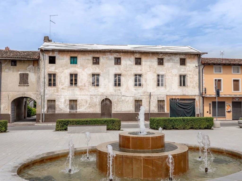 Rustico / casale a Cordovado in Via Battaglione Gemona, 24 - Foto 1