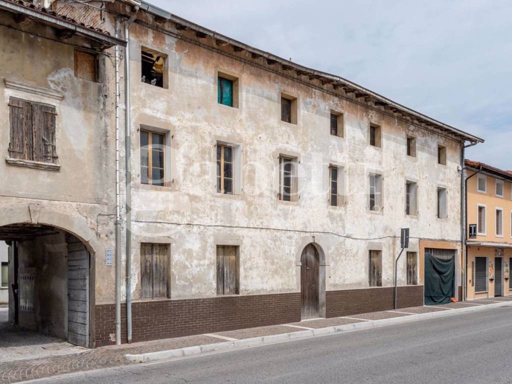 Rustico / casale a Cordovado in Via Battaglione Gemona, 24 - Foto 4