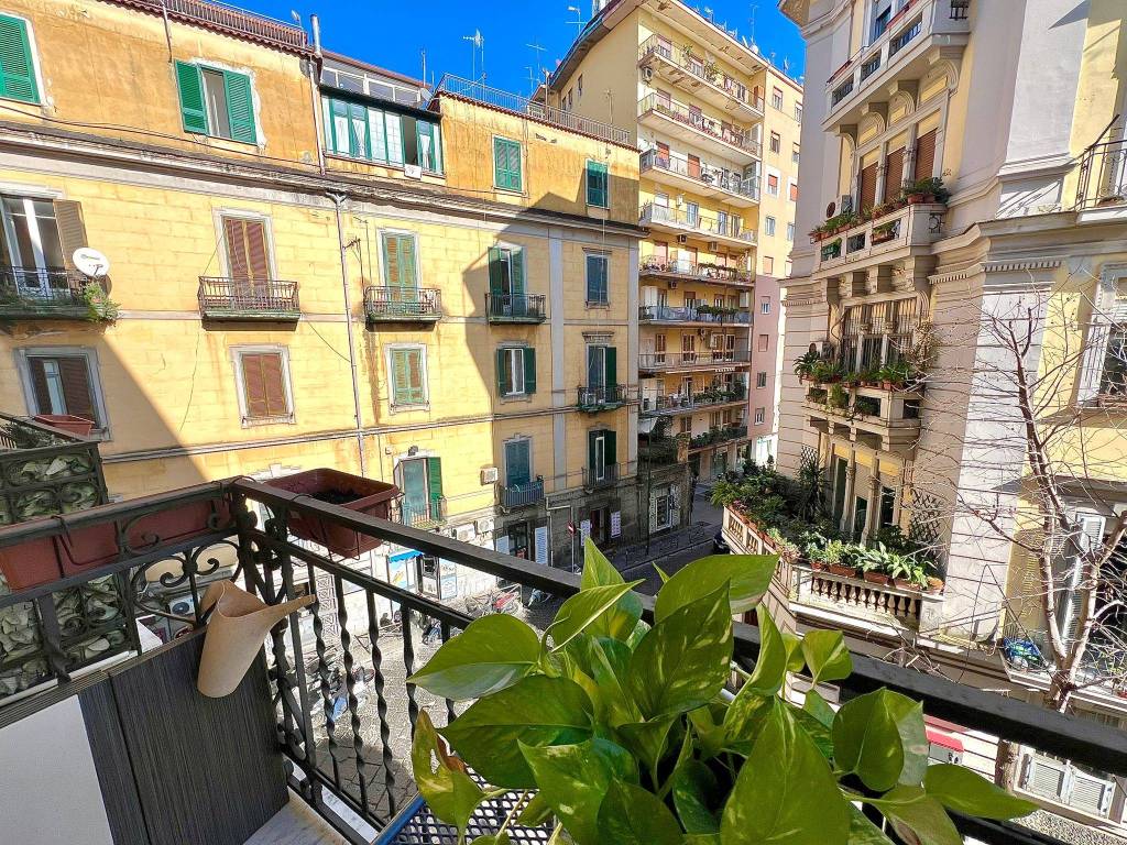Appartamento a Napoli in Via Giovanni Merliani, 143 - Foto 5