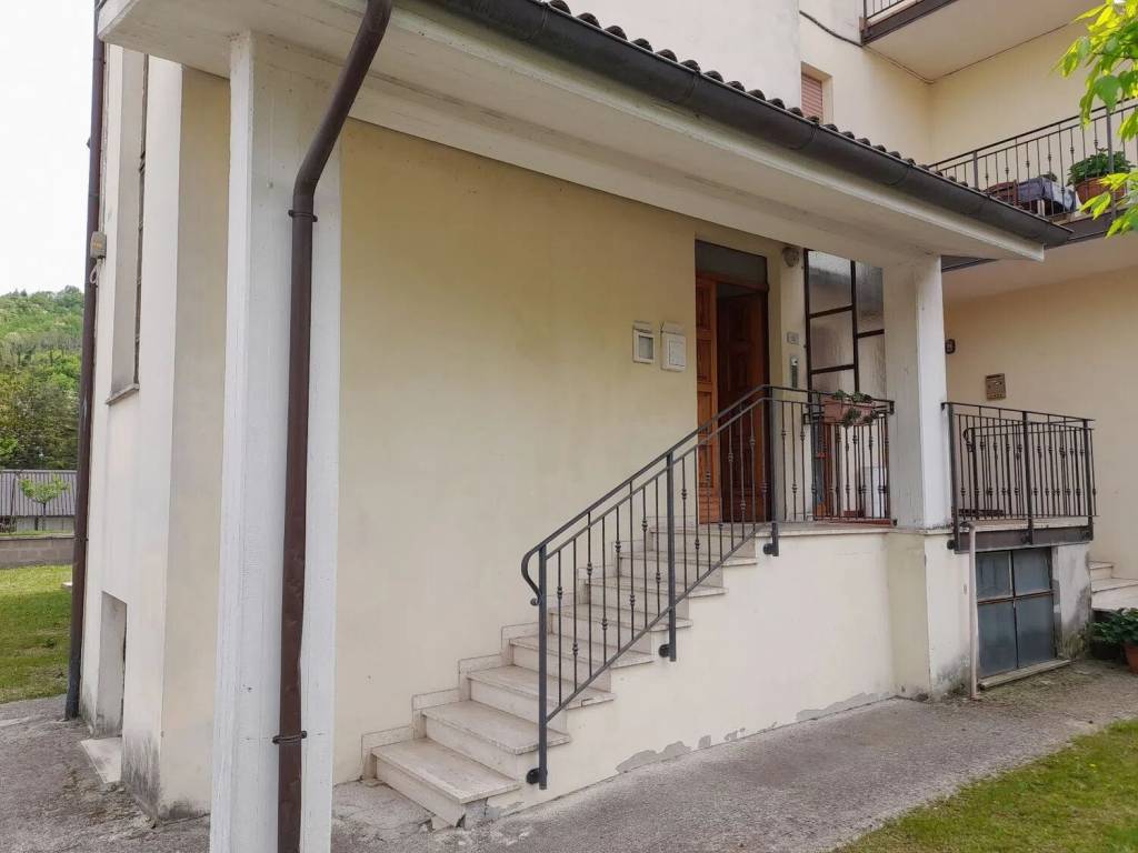Appartamento a Frontone in Via Pian Dell'Aiuola, 5 - Foto 5