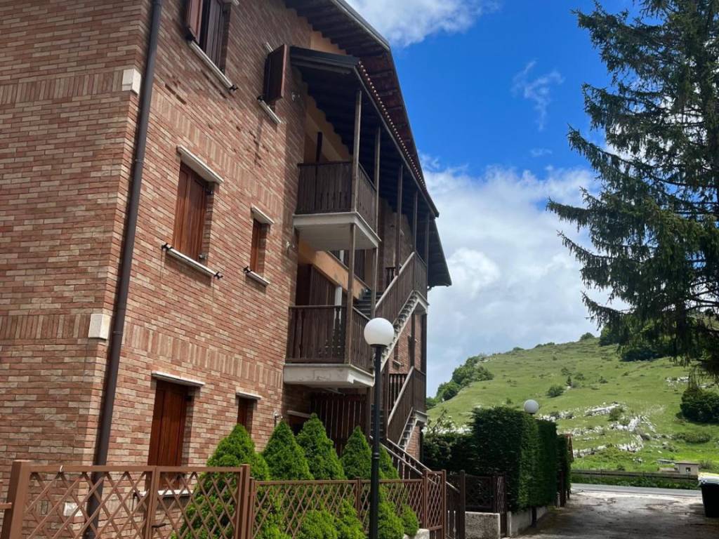 Appartamento a Rocca di mezzo in Strada Statale del Parco Regionale Sirente-Velino - Foto 5