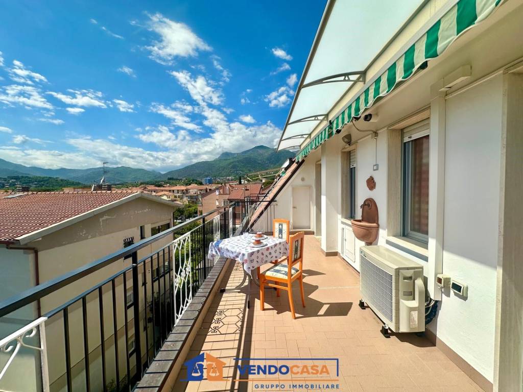 Appartamento a Loano in Via Cesare Battisti - Foto 4